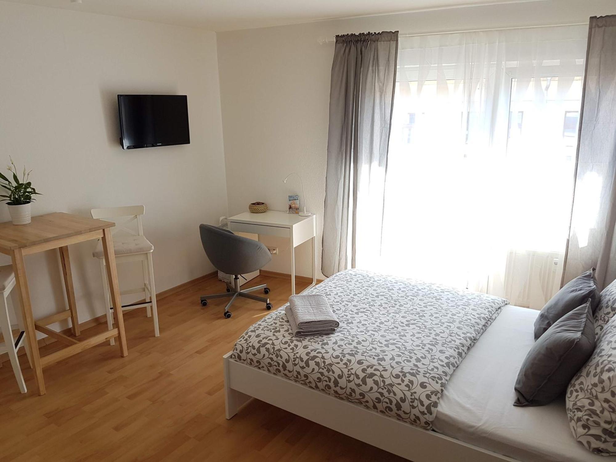 Studio Dresden Neustadt & Parking Exteriör bild